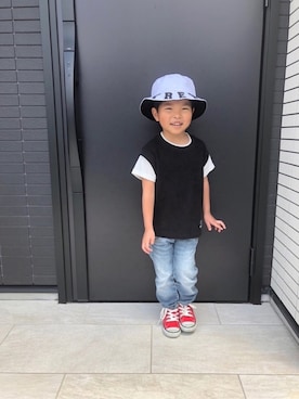 「JUNK STORE（ジャンクストアー）のアイテム（パンツ）」を使った、tnaさん（キッズ・80cm）の春コーディネート