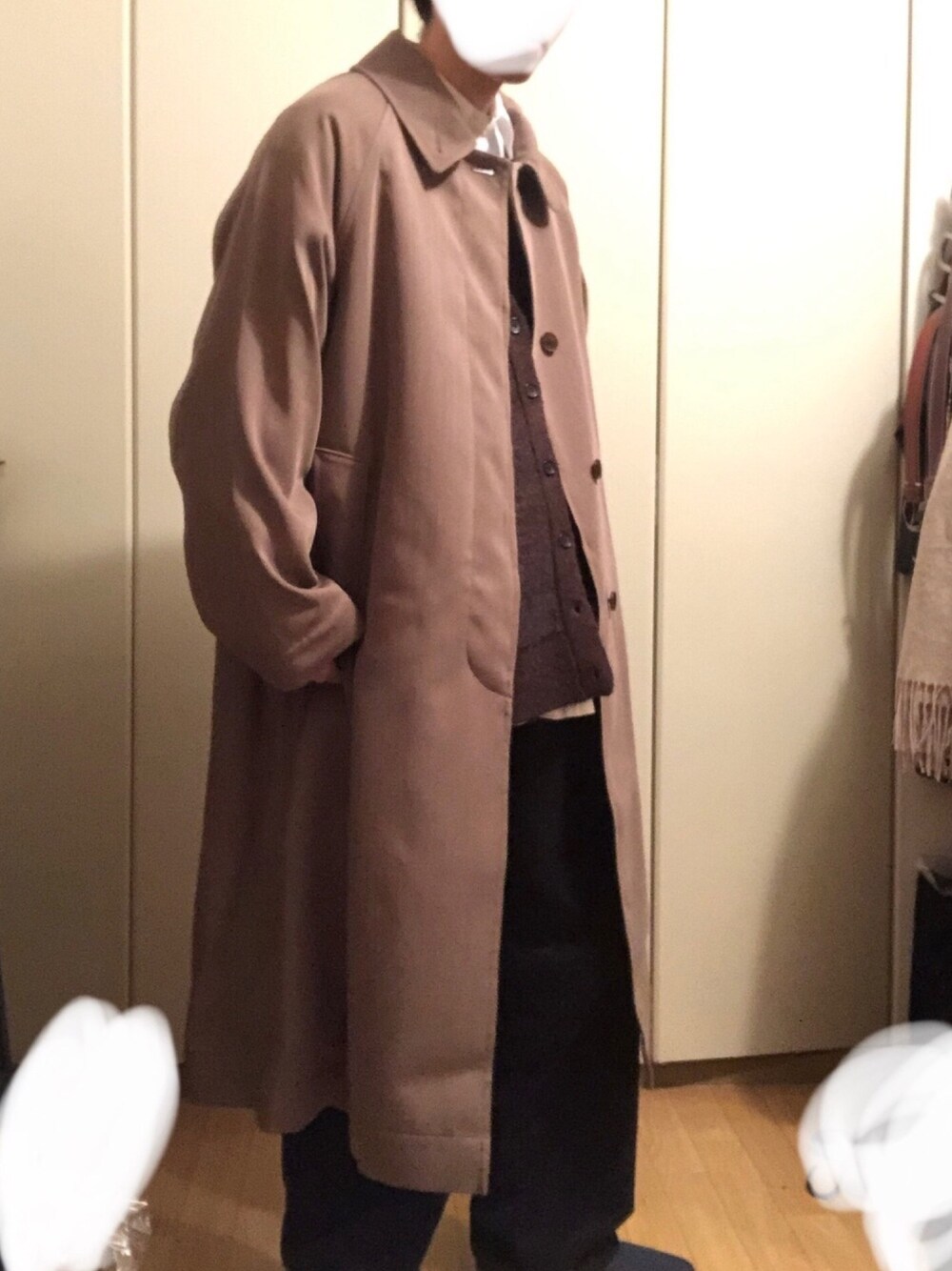 「ロングコート、ブラウン、ワイドパンツ、キレイめ、ファッションの力を信じよう、新境地、LIDnM、新作」｜「LIDNMのMORTORCYCLE COAT（ステンカラーコート、ブラウン系）」を使った、yu_さん（メンズ・174cm）の冬コーディネートの1枚目の写真