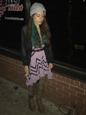 「overthekneeboots」｜LinneaLoreeさん（レディース・157cm）の冬コーディネート