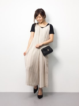 「アイテム（つなぎ/オールインワン、ベージュ系）」を使った、ARISAさん（レディース・155cm）の春コーディネート