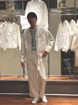 「オールホワイト」｜「アイテム（ノーカラージャケット）」を使った、Jさん（メンズ・184cm）の冬コーディネート