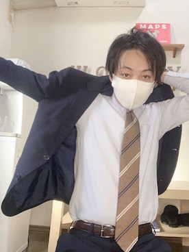 「Guess（ゲス）のアイテム（腕時計）」を使った、𝐖𝐨𝐨𝐝𝐲🌙さん（メンズ・168cm）の秋コーディネート