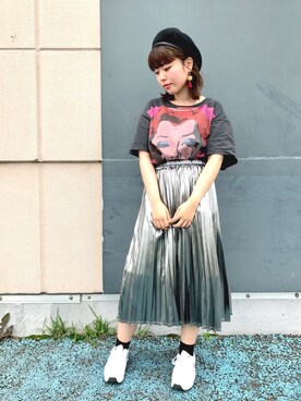 natsumi  パーソナルカラーさんの「WEGO/メタリックプリーツミドルスカート」を使ったコーディネート