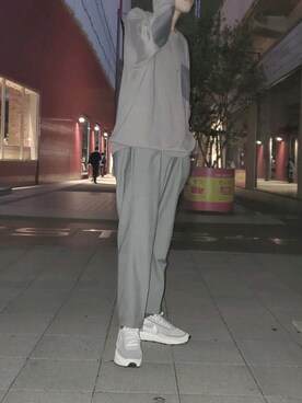「JW Anderson（ジェイダブリューアンダーソン）のアイテム（スニーカー）」を使った、なぎおさん（メンズ・176cm）の冬コーディネート