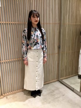 「アイテム（デニムスカート、ホワイト系）」を使った、note et silence.さん（レディース・160cm）の冬コーディネート