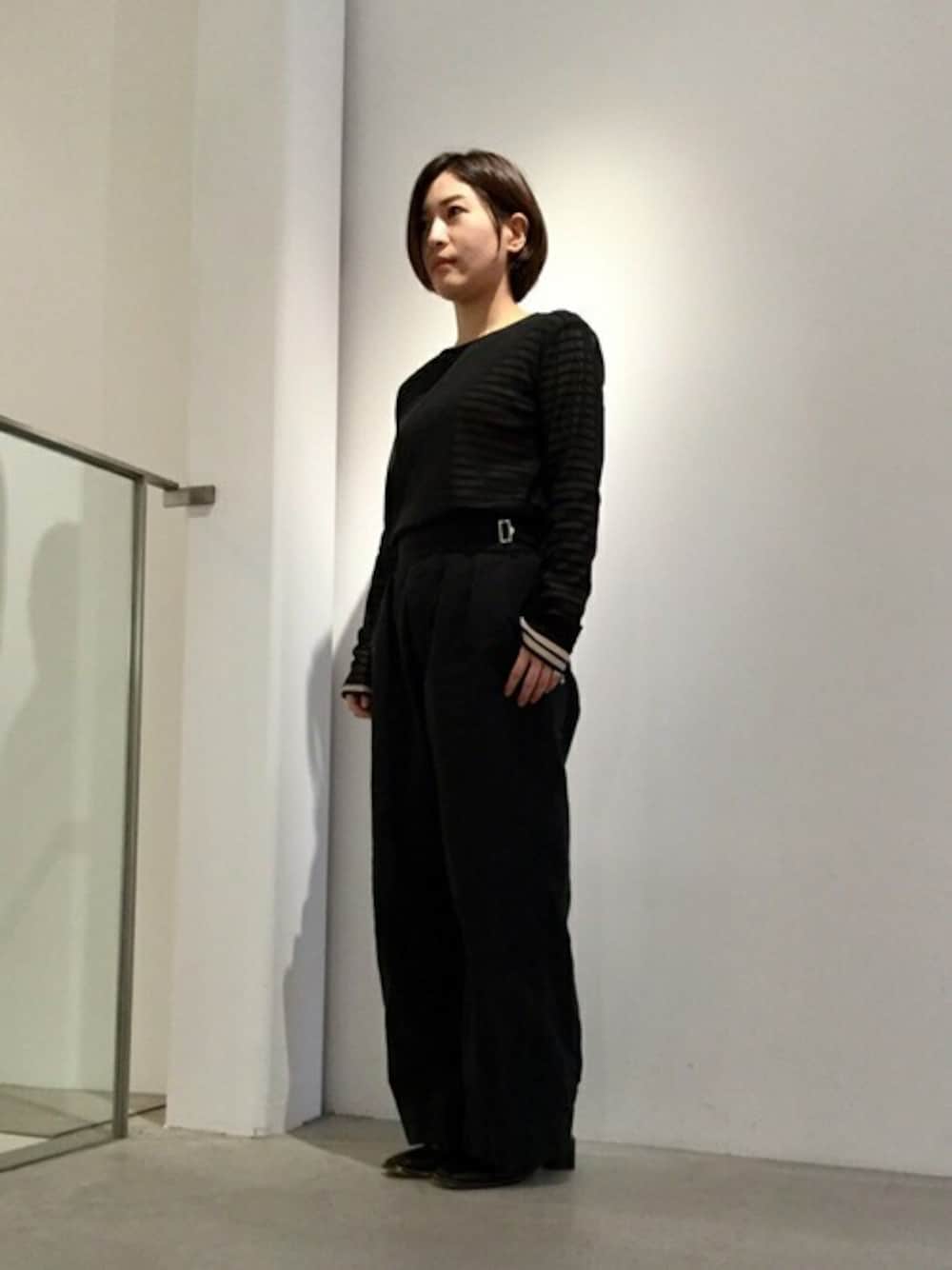 「ハイウエスト、モノトーン、レイヤードスタイル、ワイドパンツ、パンツスタイル、ウエストイン」｜「note et silence のHeavy Twisted Yarn リブクループルオーバー（ニット/セーター、その他）」を使った、note et silence.さん（レディース・150cm）の冬コーディネートの1枚目の写真