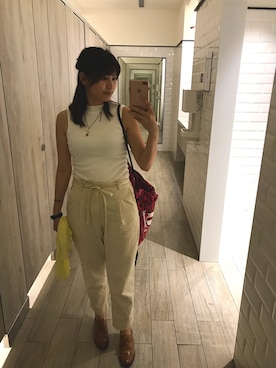 「GRL」｜「アイテム（チノパンツ）」を使った、ツイ 🇹🇼さん（レディース・159cm）の夏コーディネート