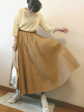 「無地党」｜「アイテム（アクセサリー）」を使った、a.y.aさん（レディース・162cm）の春コーディネート