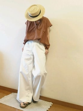 「無地党」｜「アイテム（アクセサリー）」を使った、a.y.aさん（レディース・162cm）の夏コーディネート
