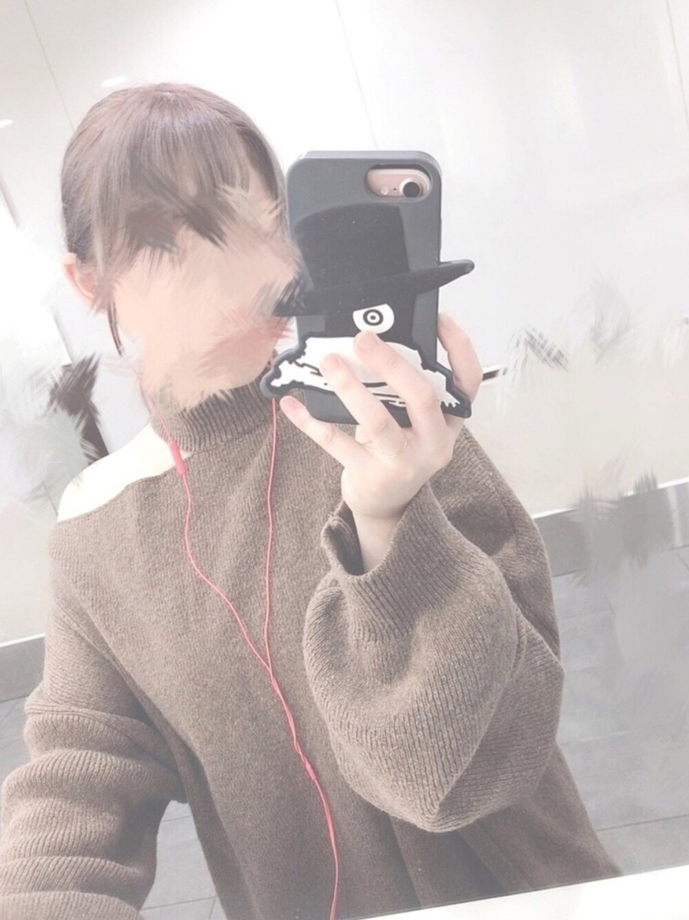 「rili、rili_tokyo、harapeco、はらぺこ商店、ワンショルダー、初投稿」｜「RiLiのアイテム（ニット/セーター、ブラウン系）」を使った、むちゃんʕ•̫͡•ʔさん（レディース・156cm）の秋コーディネートの1枚目の写真