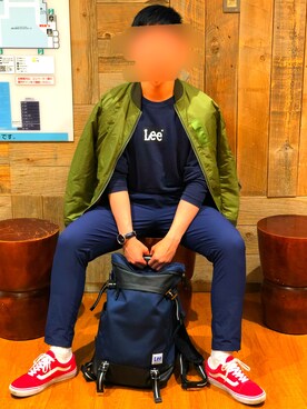 「AZUL（アズール）のアイテム（MA-1）」を使った、ゆうさん（メンズ・172cm）の春コーディネート
