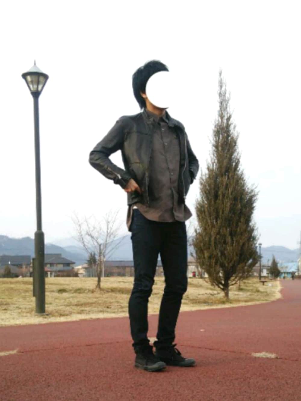 「オトナカジュアル、ライダース、シャツ、デニム、コンバース、Paul Smith、LEE」｜「green label relaxingのSHEEP/VEGE WASHEDライダースジャケット（ライダースジャケット、ブラウン系）」を使った、ずっぴぃさん（メンズ・185cm）の春コーディネートの1枚目の写真