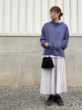 灰色と青 のレディース人気ファッションコーディネート Wear