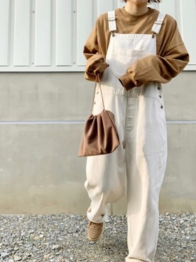 ブラウン系のアイテムを使った 白オーバーオール の人気ファッションコーディネート Wear