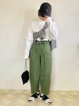 カーキパンツ の人気ファッションコーディネート Wear