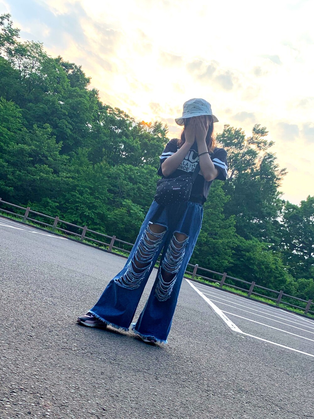 「夏」｜「Championのアイテム（ハット、ホワイト系）」を使った、ひかるさん（レディース・156cm）の夏コーディネートの1枚目の写真