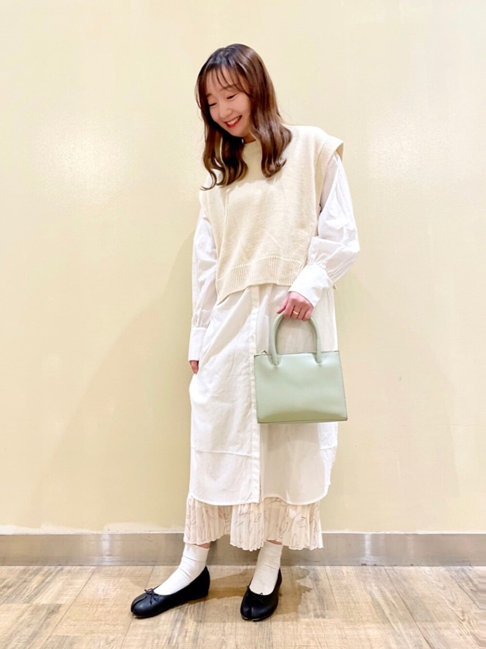 「春先取り」｜「Right-onのアイテム（トップス、ベージュ系）」を使った、ひかるさん（レディース・156cm）の冬コーディネートの1枚目の写真