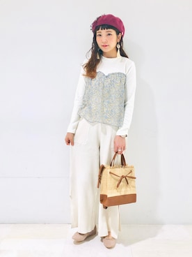 「スリットパンツ」｜「アイテム（ハンチング/ベレー帽）」を使った、asukaさん（レディース・157cm）の春コーディネート