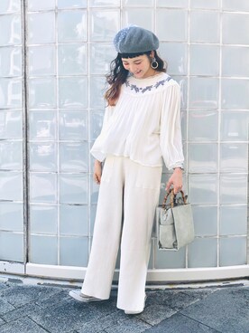 「スリットパンツ」｜「アイテム（ハンチング/ベレー帽）」を使った、asukaさん（レディース・157cm）の春コーディネート