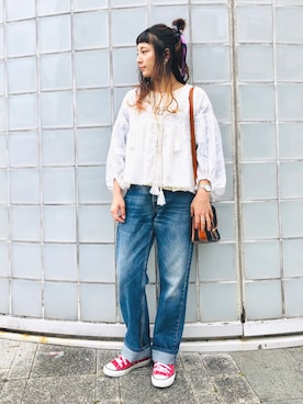 「赤コンバース」｜「アイテム（財布/小物）」を使った、asukaさん（レディース・157cm）の春コーディネート