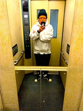 「プルオーバーパーカー」｜「アイテム（アナログ腕時計）」を使った、$taka$さん（メンズ・173cm）の秋コーディネート