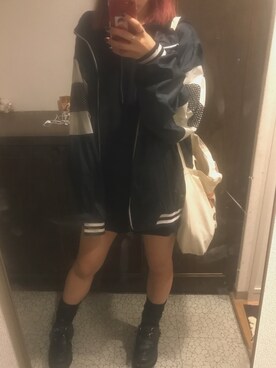 「DAMMY（ダミー）のアイテム（トップス、ブラック系）」を使った、ぱてぃチャンさん（レディース・167cm）の秋コーディネート