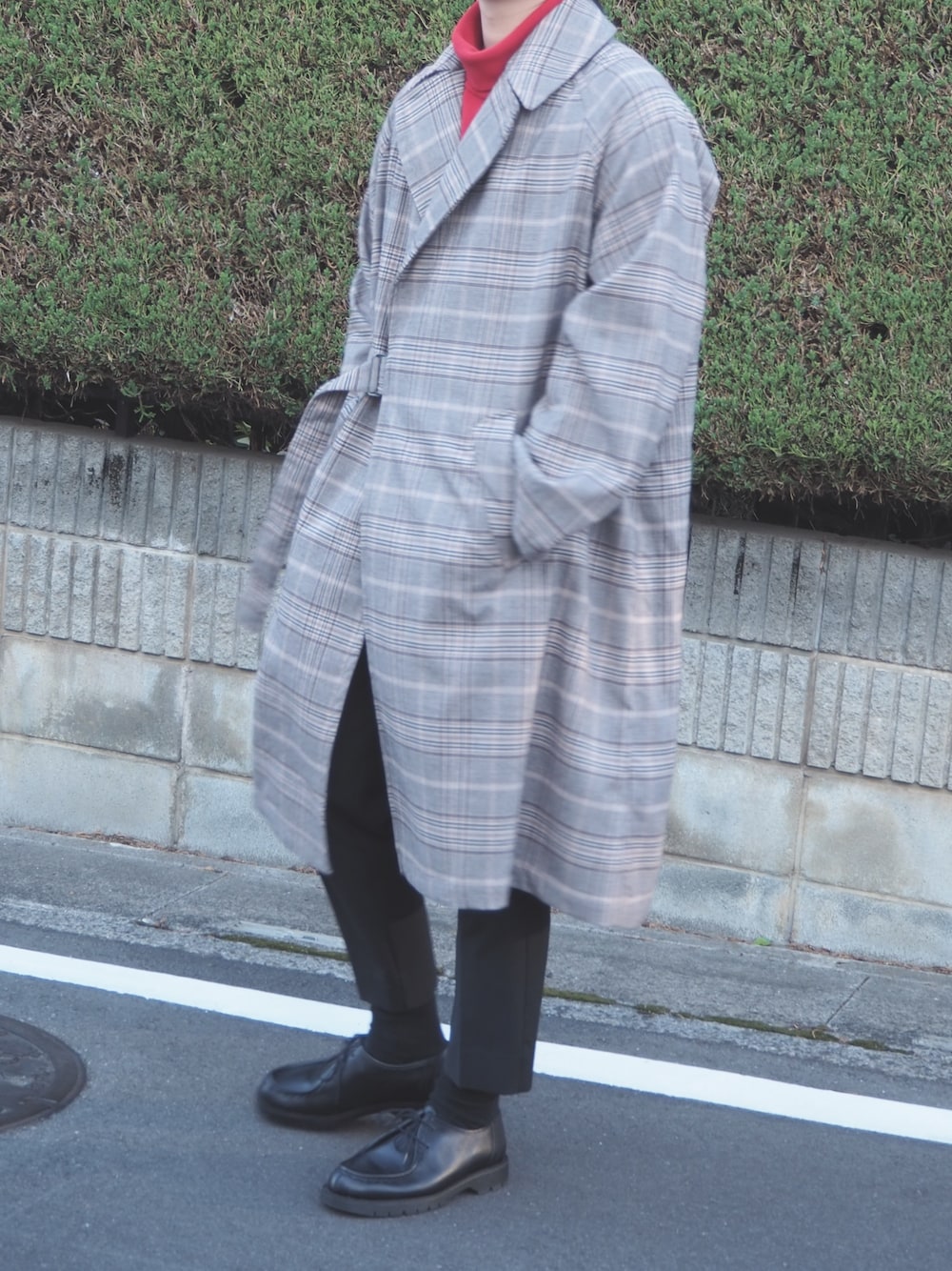 「おしゃれさんと繋がりたい、いいね、save、フォローお願いします🤑、オーバーコート、冬コーデ、お洒落さんとつながりたい、HARE、BEAMS、オトナカジュアル、UNITED TOKYO、ロングコート」｜「BEAMSのアイテム（チェスターコート、ベージュ系）」を使った、ヒロさん（メンズ・177cm）の秋コーディネートの1枚目の写真