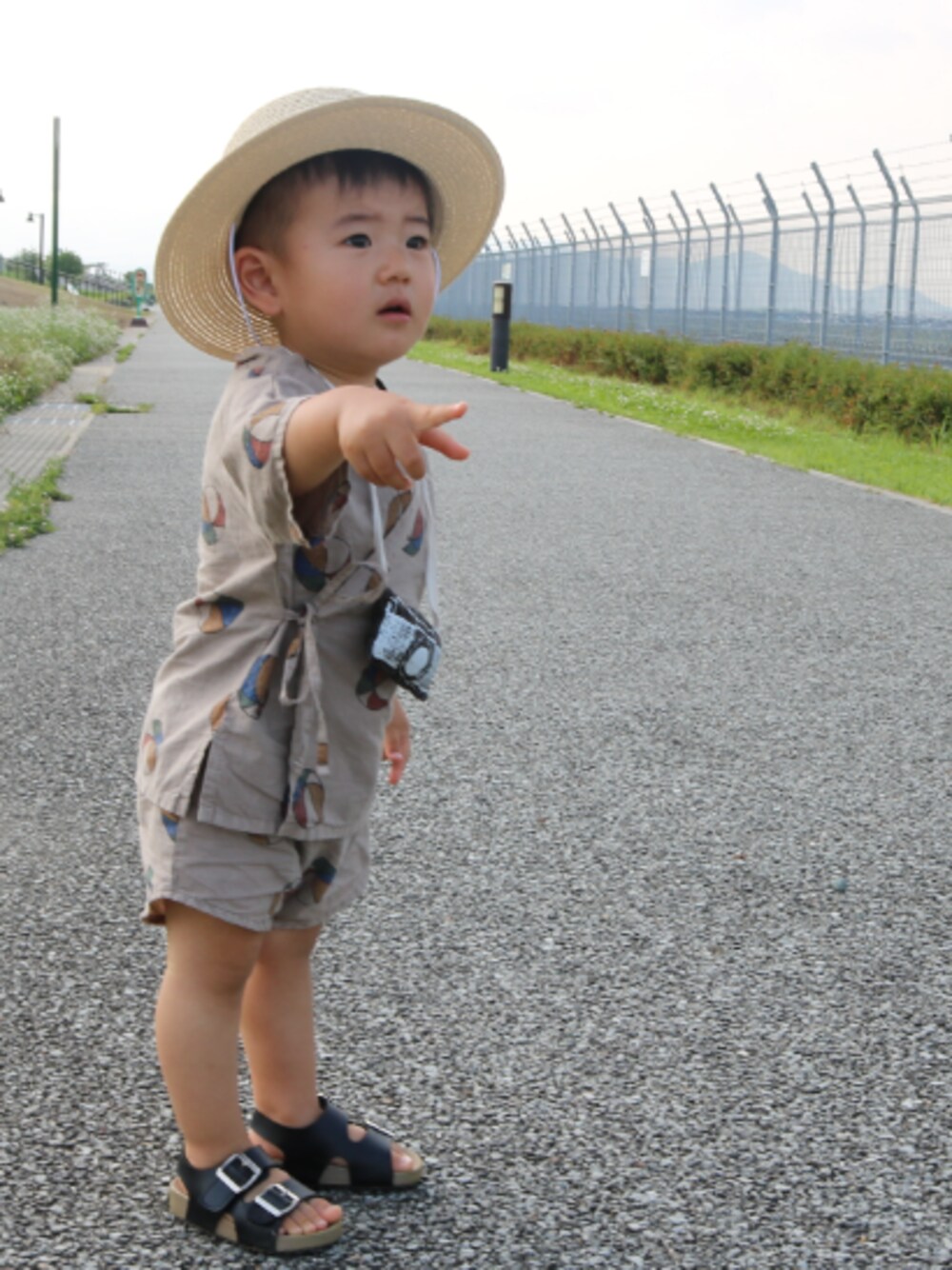 「bobochoses、ボボショーズ、麦わら帽子、七夕、七夕コーデ」｜「bobochosesのアイテム（浴衣、ブラウン系）」を使った、RUIさん（キッズ・90cm）の夏コーディネートの1枚目の写真