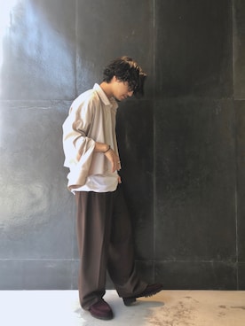 「LEMAIRE（ルメール）のアイテム（パンツ）」を使った、GARDEN  takumiさん（メンズ・167cm）の秋コーディネート