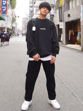 「selfishのアイテム（スウェット、ブラック系）」を使った、YUYAさん（メンズ・172cm）の秋コーディネート