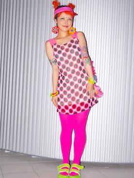 「アイテム（ピアス（片耳用）、イエロー系）」を使った、しおちゃんさん（レディース・155cm）の夏コーディネート