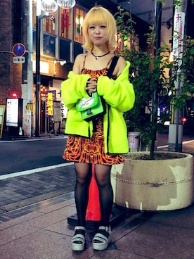 「アイテム（ピアス（片耳用））」を使った、しおちゃんさん（レディース・155cm）の春コーディネート