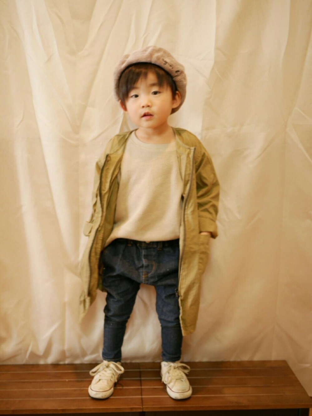 「ベレー帽、スプリングコート、ワッフル、カットソー、devirock、サルエルデニム、quoti use fith、converse、白コン、markey's」｜「韓国子供服のアイテム（ハンチング/ベレー帽、ベージュ系）」を使った、*そうまりこ*さん（キッズ・90cm）の夏コーディネートの1枚目の写真