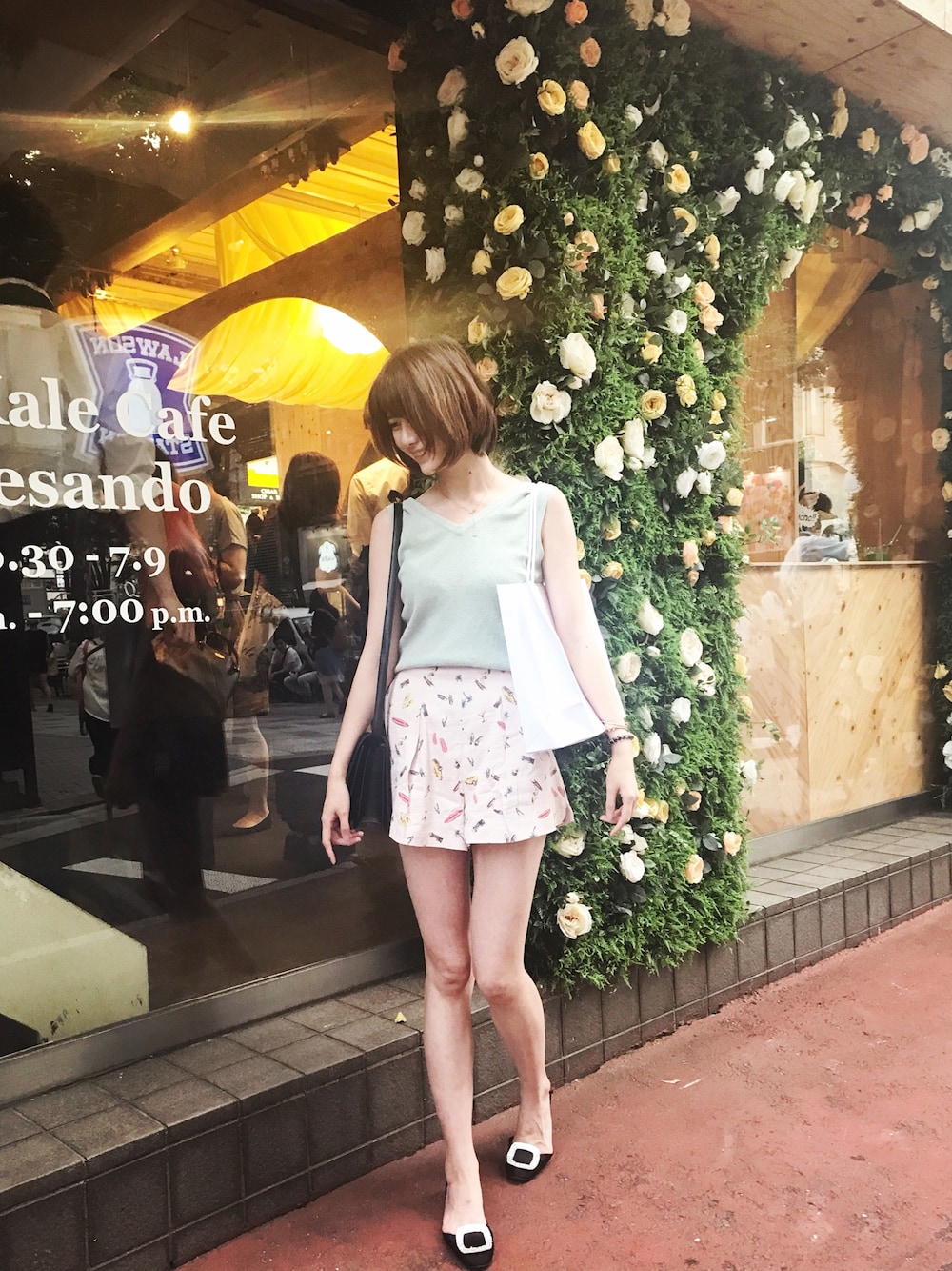 「原宿、女子会」｜「LILY BROWNのアイテム（ニット/セーター、グリーン系）」を使った、kumata さん（レディース・166cm）の夏コーディネートの1枚目の写真