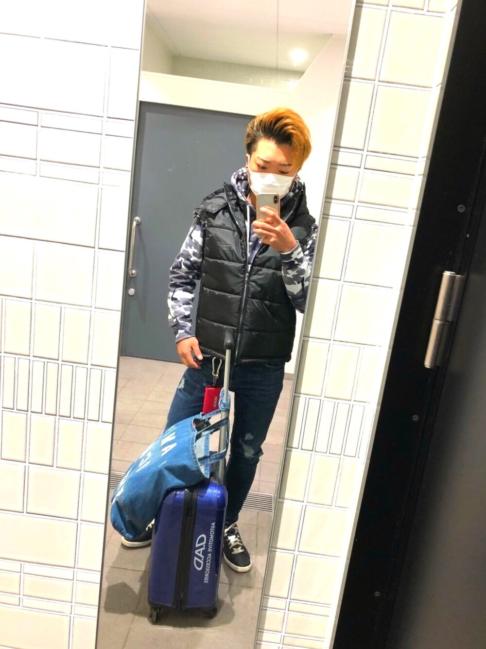 「ANTI SOCIAL SOCIAL CLUBのアイテム（スウェット、グレー系）」を使った、ℛ君さん（メンズ・168cm）の秋コーディネートの1枚目の写真