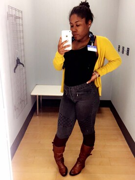 Ashley Smash Carheeさんのコーディネート