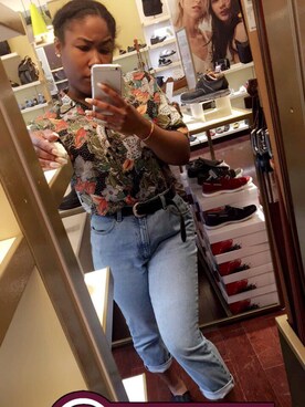 Ashley Smash Carheeさんのコーディネート