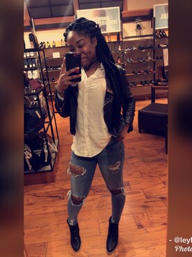 Ashley Smash Carheeさんのコーディネート