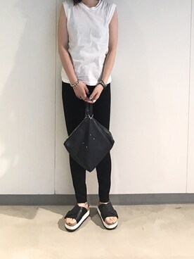 「MARTIN MARGIELA（マルタンマルジェラ）のアイテム（クラッチバッグ）」を使った、miyuさん（レディース・162cm）の夏コーディネート