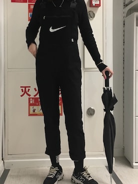 「NIKE（ナイキ）のアイテム（サロペット/オーバーオール）」を使った、鹤鹤鹤老板さん（レディース・163cm）の冬コーディネート