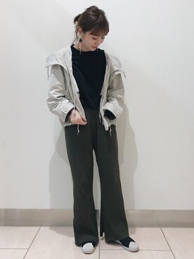 「JEANASIS（ジーナシス）のアイテム（マウンテンパーカー）」を使った、mireiさん（レディース・158cm）の秋コーディネート