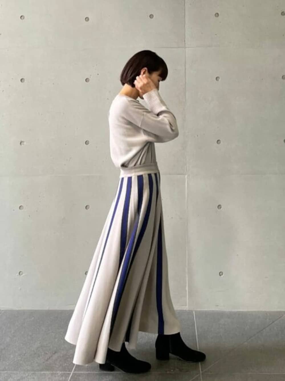 「knit、ADIEU TRISTESSE、knit skirt」｜「ADIEU TRISTESSEのMARION　2WAYニット（ニット/セーター、ベージュ系）」を使った、ADIEU TRISTESSEさん（レディース・162cm）の秋コーディネートの1枚目の写真