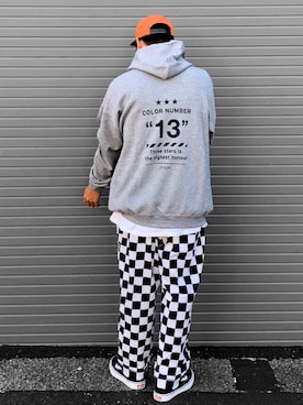 「プルオーバーパーカー」｜「アイテム（その他）」を使った、KOTAさん（メンズ・173cm）の秋コーディネート