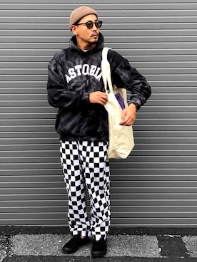 「プルオーバーパーカー」｜「アイテム（その他）」を使った、KOTAさん（メンズ・173cm）の秋コーディネート