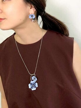 「アイテム（イヤリング、ブルー系）」を使った、Plus Vendome STAFFさん（レディース・165cm）の夏コーディネート