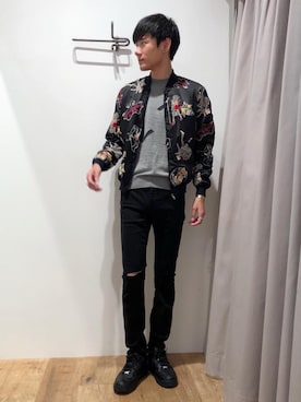 「モノトーンコーデ」｜「アイテム（スカジャン）」を使った、Tatsuさん（メンズ・180cm）の秋コーディネート