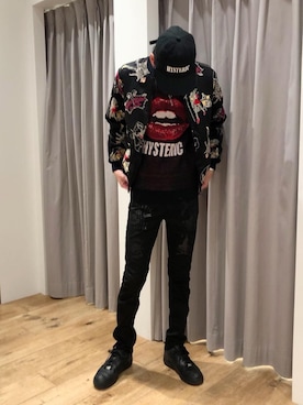 「スキニー」｜「アイテム（スカジャン）」を使った、Tatsuさん（メンズ・180cm）の冬コーディネート