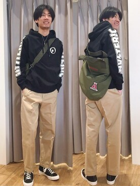 「アイテム（メッセンジャーバッグ、グリーン系）」を使った、Tatsuさん（メンズ・180cm）の春コーディネート