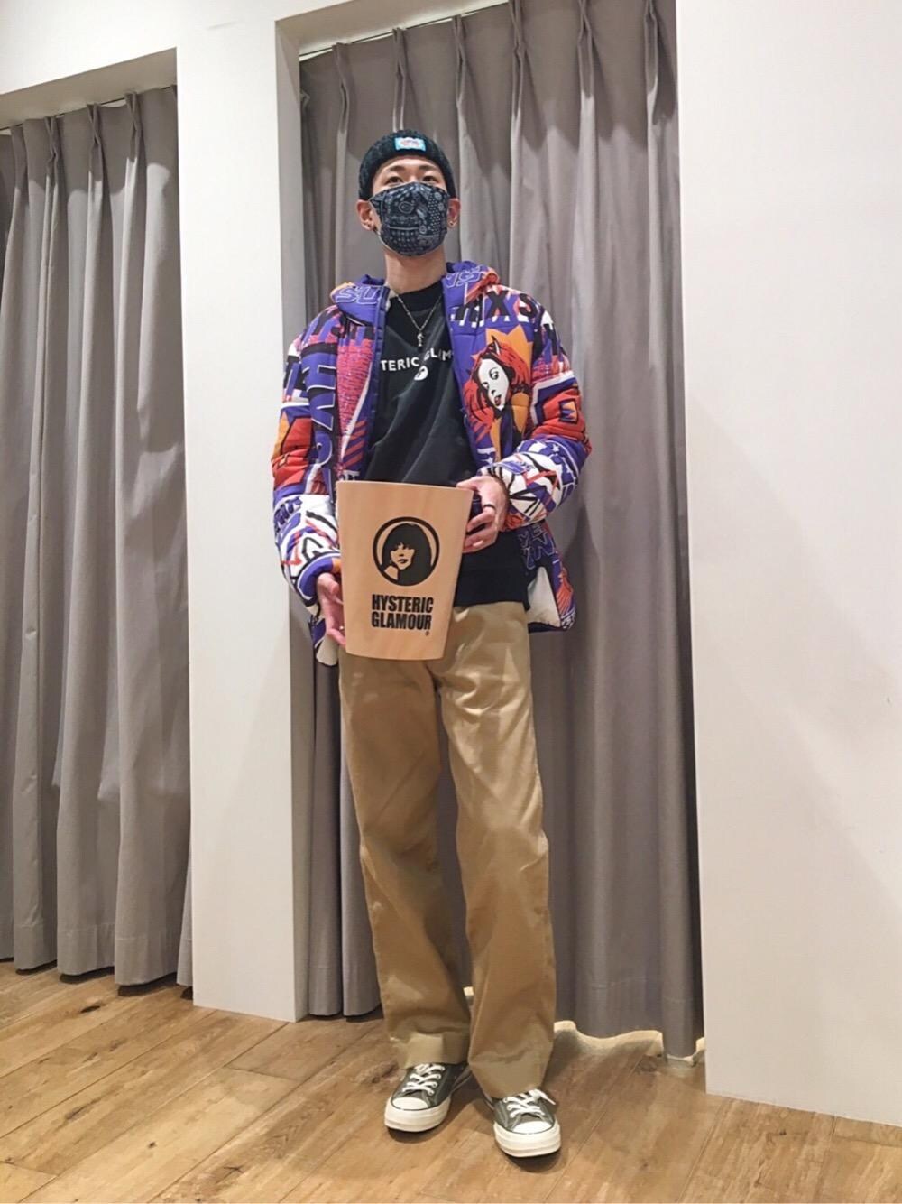 HYSTERIC GLAMOURのダストボックスを使った人気ファッション