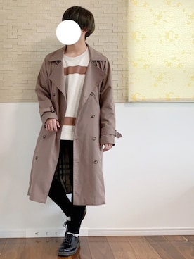 「部屋撮り」｜「アイテム（トレンチコート）」を使った、タツさん（メンズ・168cm）の春コーディネート